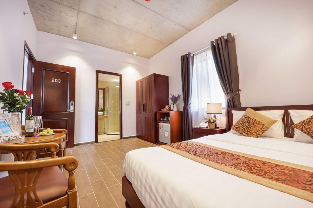 The Shine Hotel & Apartment Danang Exterior photo