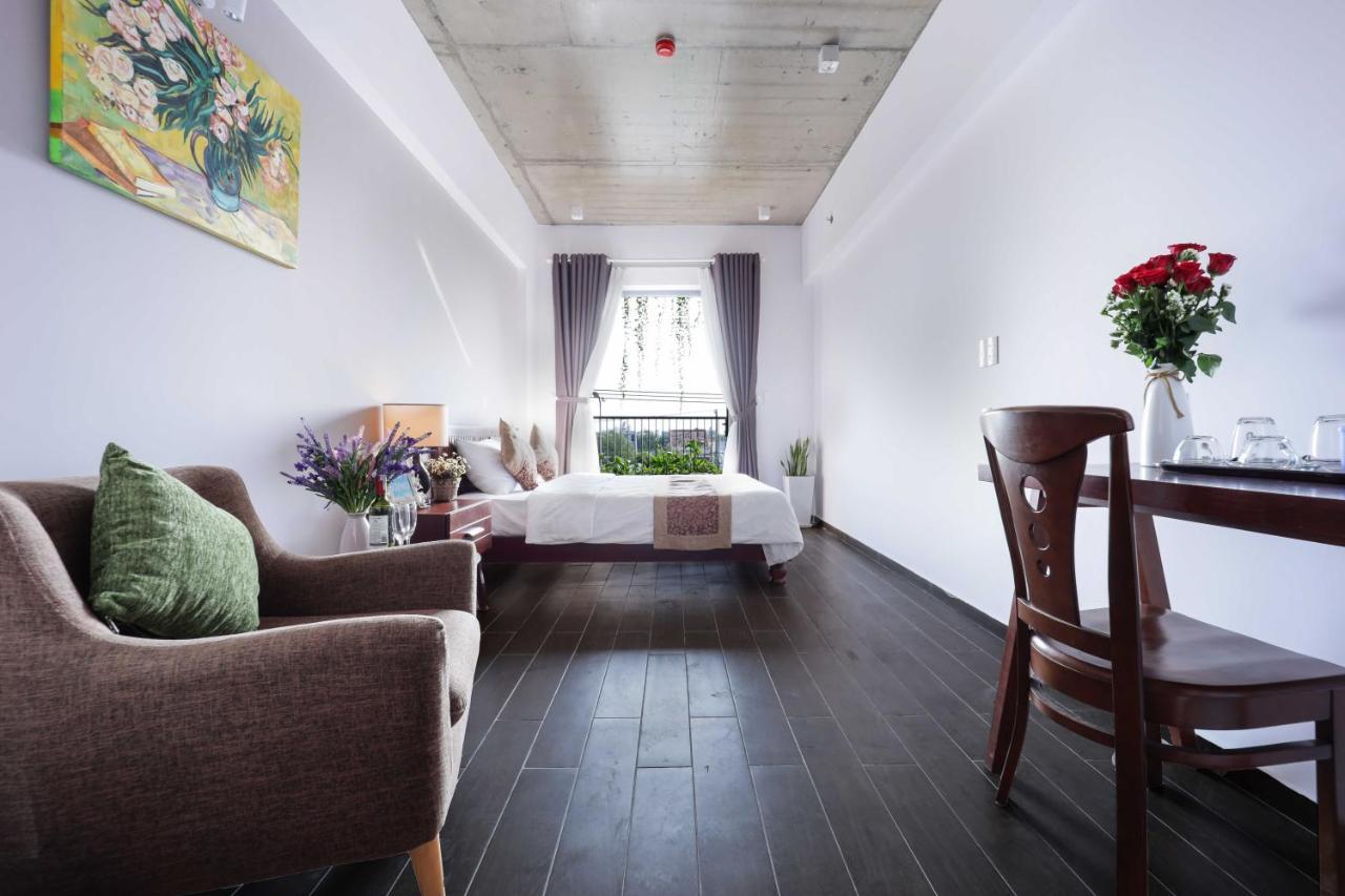 The Shine Hotel & Apartment Danang Exterior photo